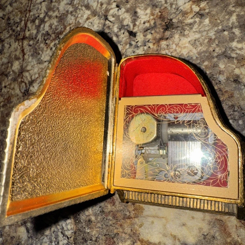 Piano Music Trinket Box Vintage Floral Gold tone Japan Works!